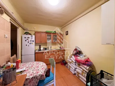 Apartament cu 1 camera, 30mp, decomandat, Zona centrala in Hunedoara - foto 2