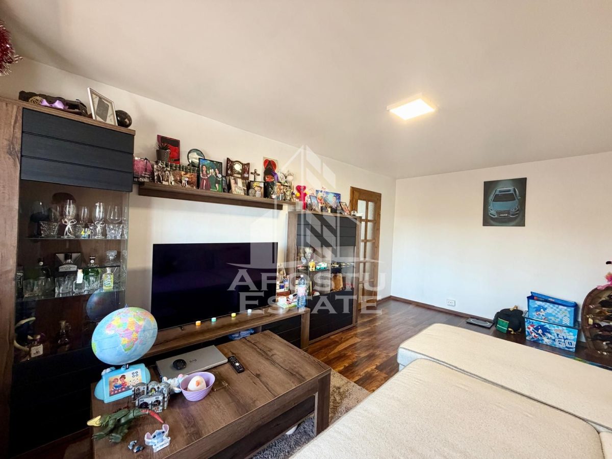 Apartament 3 camere de vanzare, Boxa, Zona Lipovei, Timisoara - Timisoara
