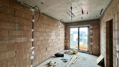 Jumatate de duplex de vanzare cu 5 camere, Dumbravita - foto 3