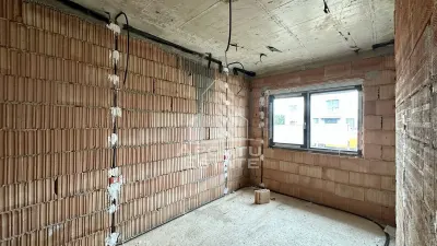 Jumatate de duplex de vanzare cu 5 camere, Dumbravita - foto 5