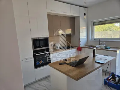 Duplex cu 3 camere, de vanzare, P+M, in Giarmata Vii - foto 1