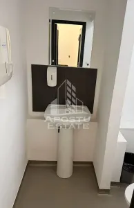 Spatiu comercial situat in Piata Garii - foto 10
