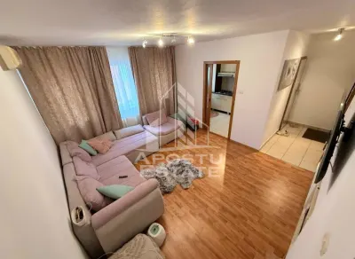 Apartament cu 3 camere,2 bai,Dumbravita - foto 2