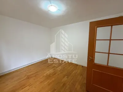 Casa pentru birouri, 135 mp, 5 camere decomandate, Aradului Timisoara - foto 2