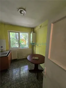 Podu ros, 3 camere, etaj 2, sens Giratoriu, 94000 euro - Iasi