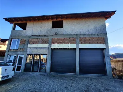 Casa, 240mp, Curte 320mp, Garaj, zona Hanul Domnesc - foto 2