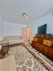 Apartament 2 Camere Semidecomandat Zona Ciresica - foto 4