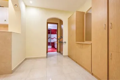 Apartament decomandat etaj 2 zona Lipovei - foto 5