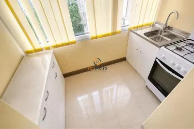 Apartament decomandat etaj 2 zona Lipovei - foto 8