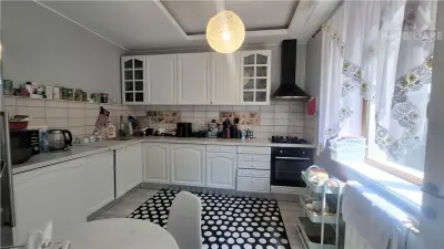 Casa Iasi Frumoasa Poitiers | 4 dormitoare | S.u. 165 mp | Panouri fotov | Garaj | - foto 5