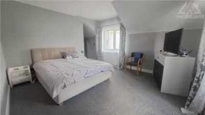 Casa Iasi Frumoasa Poitiers | 4 dormitoare | S.u. 165 mp | Panouri fotov | Garaj | - foto 6