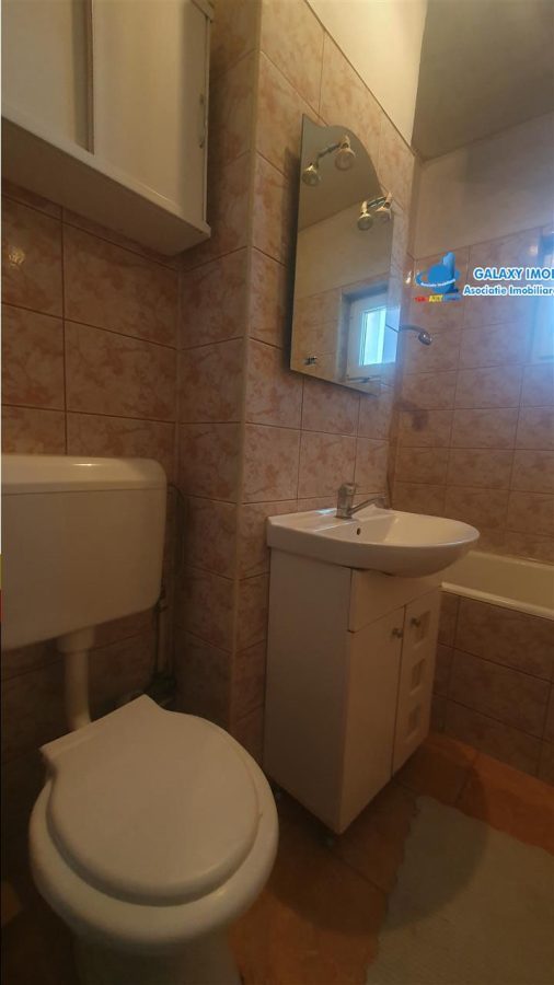 Vanzare 3 camere decomandat- Romancierilor - Bucuresti