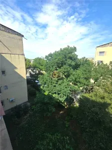 Etaj 3 | Apartament renovat cu 2 camere + garaj | Botizului - foto 16