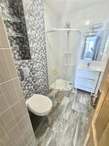 Etaj 3 | Apartament renovat cu 2 camere + garaj | Botizului - foto 9