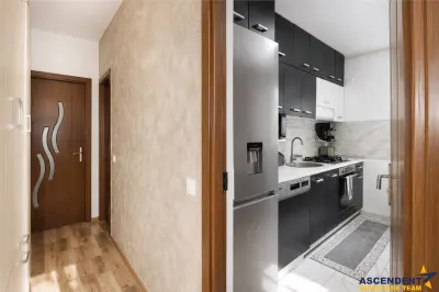 Apartament 2 camere decomandat, cu terasa, gradina si parcare privata – Tractorul, Coresi - foto 16