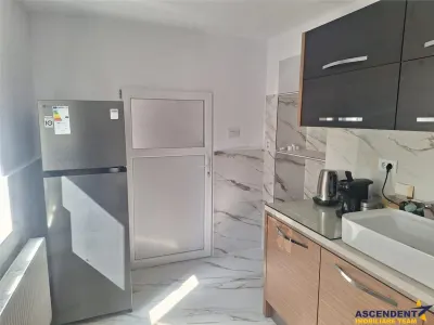 Resedinta/ spatiu profesional de inchiriat, Ghimbav – Central - foto 8