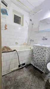 Investitie | Apartament decomandat cu 2 camere | Parter - foto 14