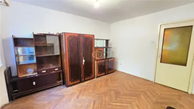 Investitie | Apartament decomandat cu 2 camere | Parter - foto 6