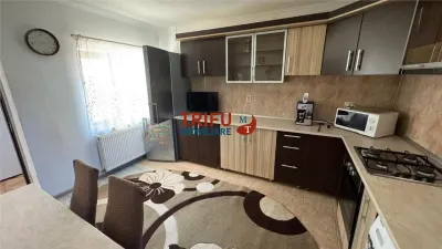 Casă cu 3 camere de închiriat în cartierul Lipoveni - foto 3