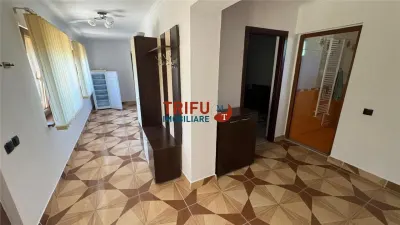Casă cu 3 camere de închiriat în cartierul Lipoveni - foto 7