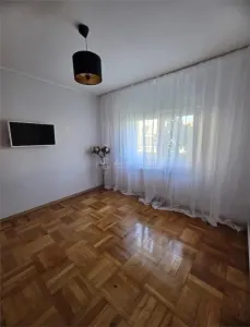 2 cam - zona Vlaicu - Arad