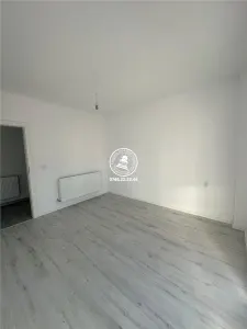 Apartament 3 camere de vanzare, open-space - Vișani - foto 5