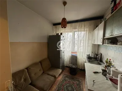 Apartament 3 camere de vanzare Tatarasi - foto 4