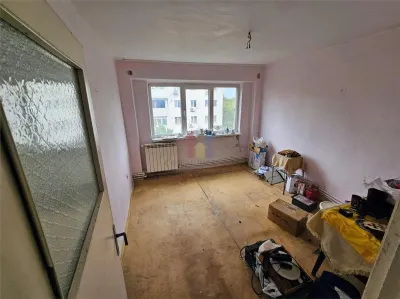 Apartament 4 camere confort 1 Decomandat 82mpViziru 3 - foto 13