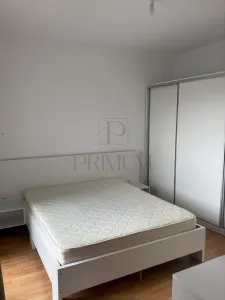 DUMBRAVITA - 3 CAM | 2 BAI | PARCARE | INCALZIRE PARDOSEALA | SPATIOS | - foto 4