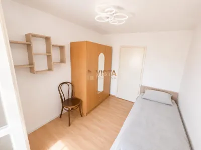 Apartament decomandat cu 3 camere si 2 bai in Astra, Brasov - Brasov