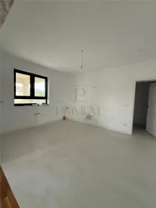 CASA INSIDIVUALA - SUPERBA - PISCINA INCALZITA - ZONA EXCELENTA - foto 17