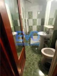 APARTAMENT DE INCHIRIAT CU 2 CAMERE IN PACURARI, MOBILAT SI UTILAT, ETAJUL 1 - foto 4