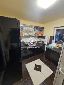 Vila 6 camere , 500 mp teren - Aroneanu , Iasi - foto 2