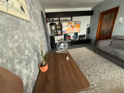 Apartament 3 camere  de vanzare  Mircea cel Batran, - Iasi