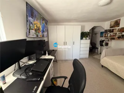 Apartament 1 cam, decomandat de vanzare in zona Copou - foto 2