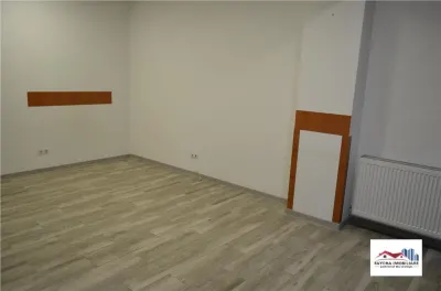 Apartament Bloc Nou 3 Camere 2 Bai si Parcare Privata de Vanzare Zona Tudor - Targu Mures