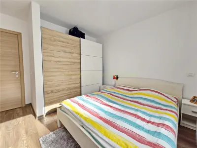 Apartament doua camere si boxa de vanzare in Top City Tractorul - foto 3