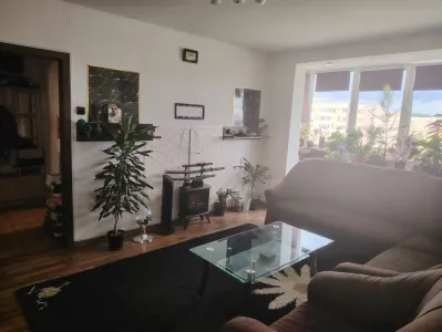 Apartament 2 camere Astra ,etaj intermediar,parcare,90000 Euro neg - Brasov