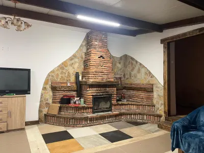 Ohaba-Forgaci, Casa Cu Doua Corpuri, 6 Cam. 268 Mp., Teren 2.999 Mp. Cu Pomicultura,  Zona Centrala - foto 4