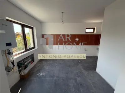 Casa 5 camere, P+1, in Strejnicu, Prahova. - foto 9