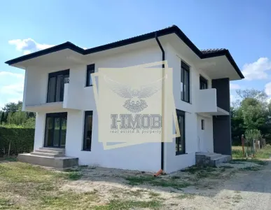 Casa cu 5 camere 3 bai in zona Selimbar - foto 4
