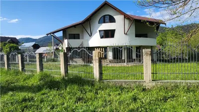 CASĂ DE VÂNZARE ÎN CÂMPULUNG MOLDOVENESC | BUCOVINA | 310 MP UTILI | TEREN 786 MP | LA 4 KM DE PÂRTIA DE SCHI | 125.000 Euro | COMISION 0% - foto 11