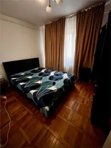 Olimpia, apartament 2 camere, semidecomandat, bloc izolat - foto 2
