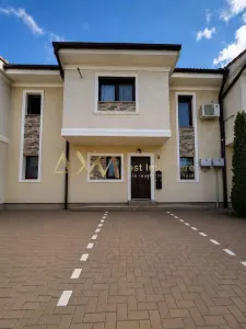 Vanzare apartament 3 camere Giroc zona Planetelor - Giroc
